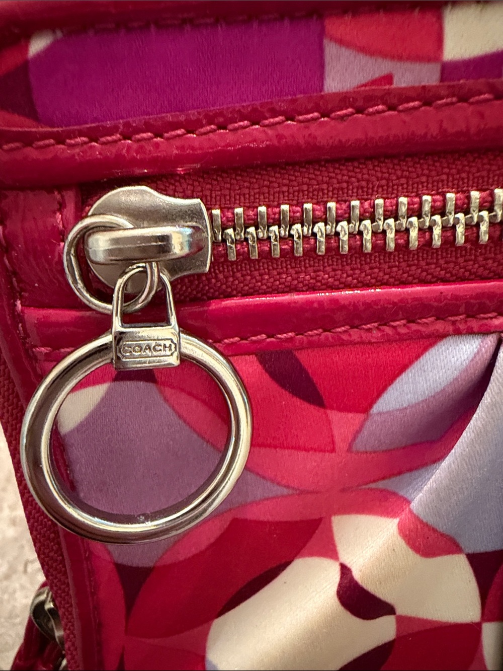 Coach NWOT Poppy Pink and Purple Signature C Large Wallet with Wristlet Strap - Picture 7 of 16